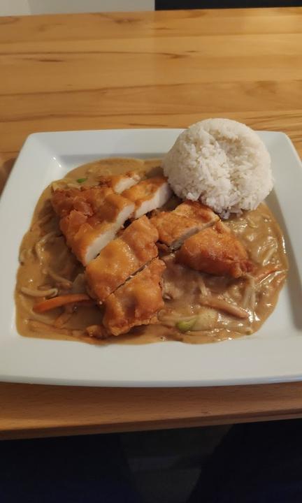 Miu Miu China & Thai Food